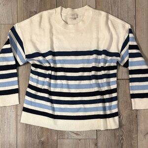 LOFT Women’s Petite Large Cream and Blue Sweater